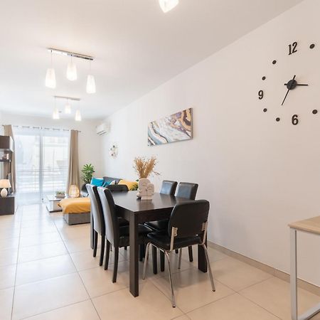 2 Bedroom In Central St Julians Prime Location In Paceville Apt 3 By Vaganza Saint Julian's Exterior foto