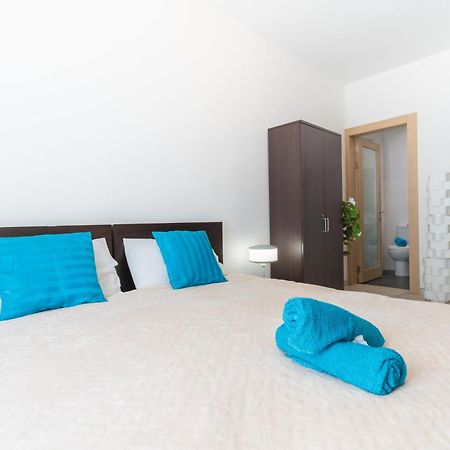 2 Bedroom In Central St Julians Prime Location In Paceville Apt 3 By Vaganza Saint Julian's Exterior foto